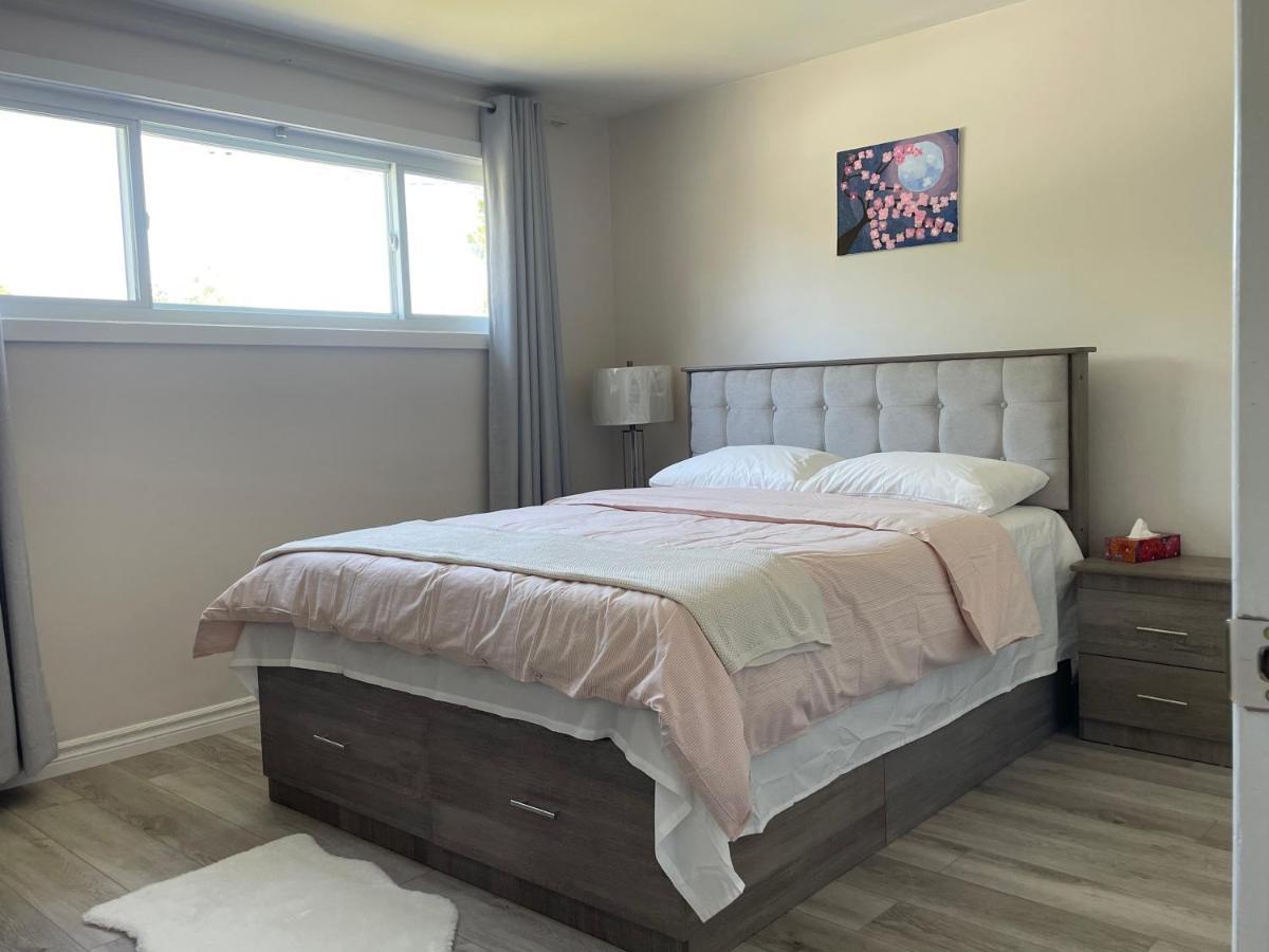 Willa Luxurious Cozy House In Bluffs With Lake View Toronto Zewnętrze zdjęcie